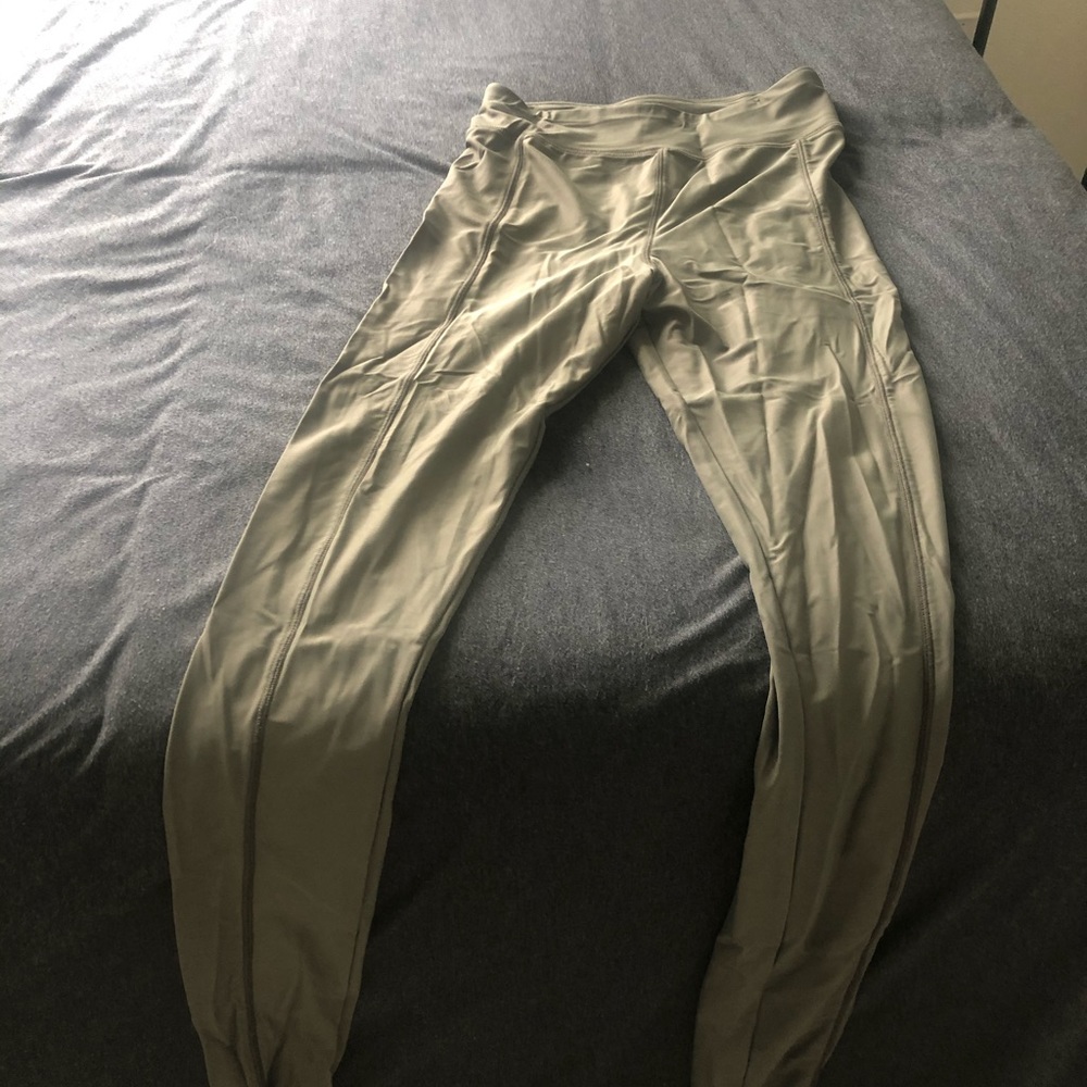 Stretchy leggings